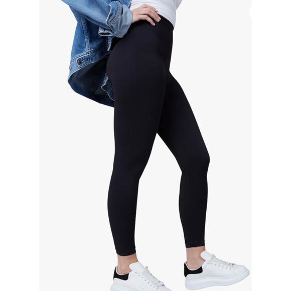 Spanx Womens Seamless Leggings Soft Nylon Stretch Shaping Black Size Medium - Picture 6 of 6